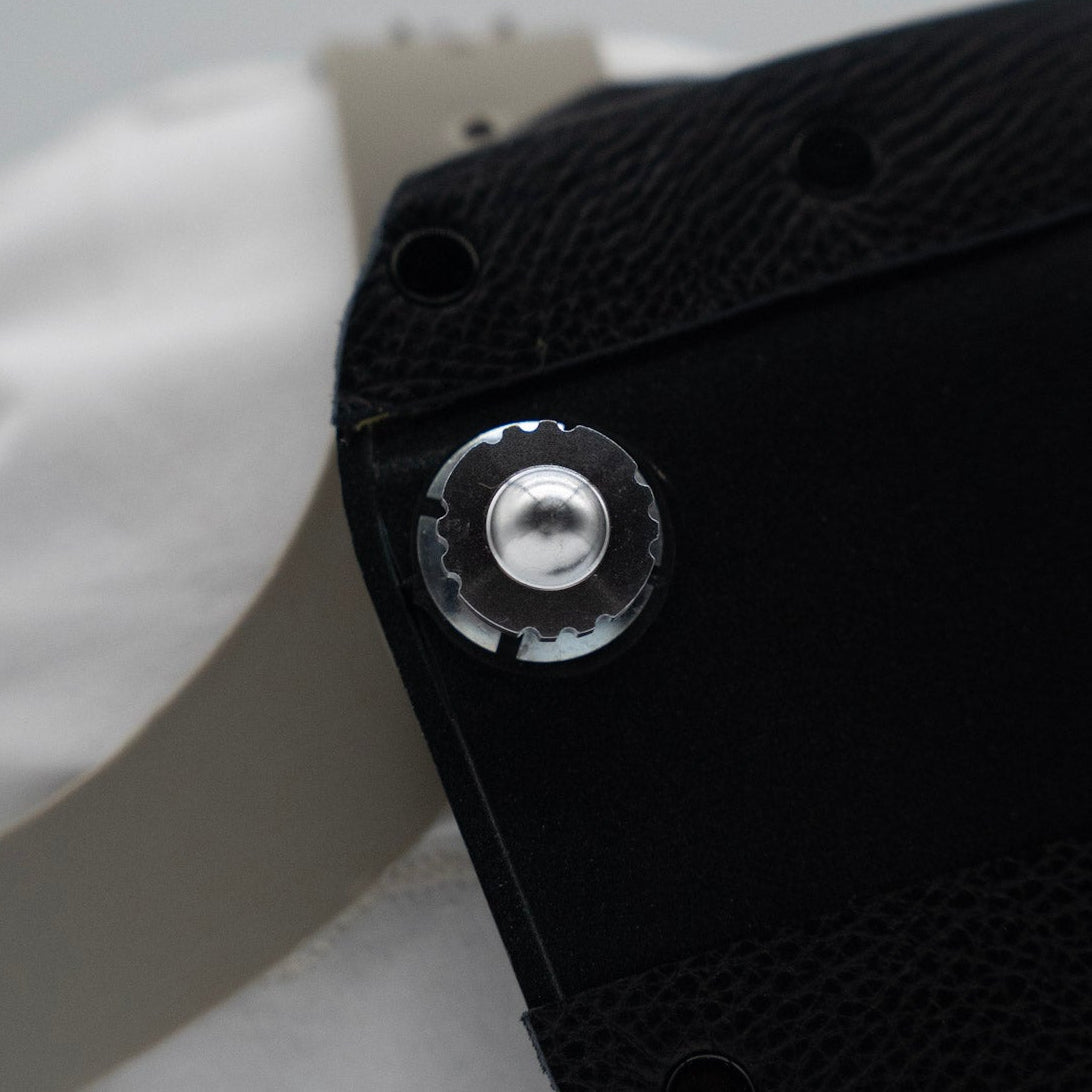 Tiger Scoop Pro - Grey On Black Leather