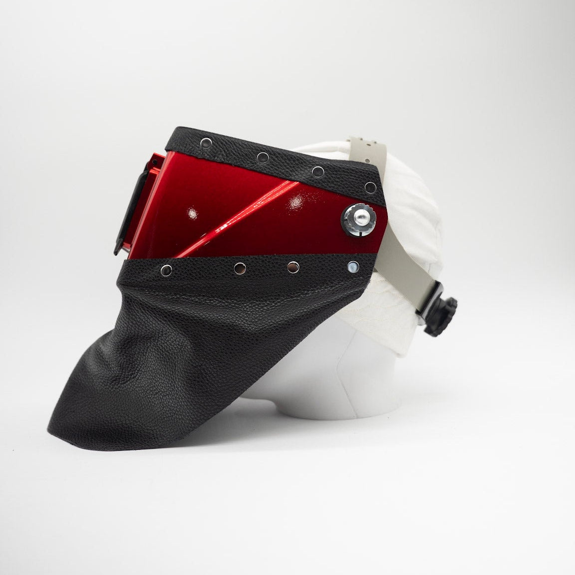 Phanthom Pro - Red On Black Leather