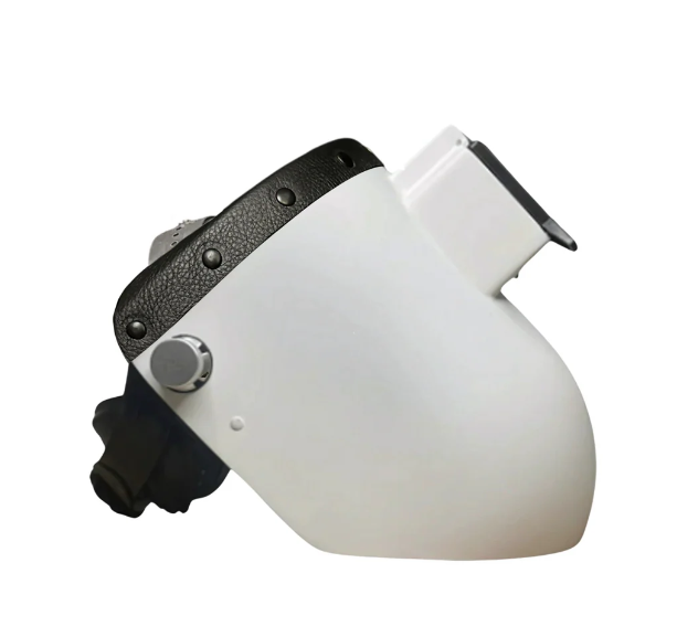 Pippelinerscloud White Chopped Hood